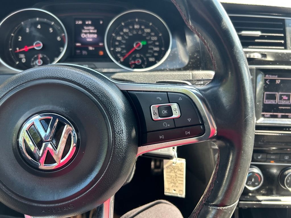 2015 Volkswagen Golf GTI S photo 19