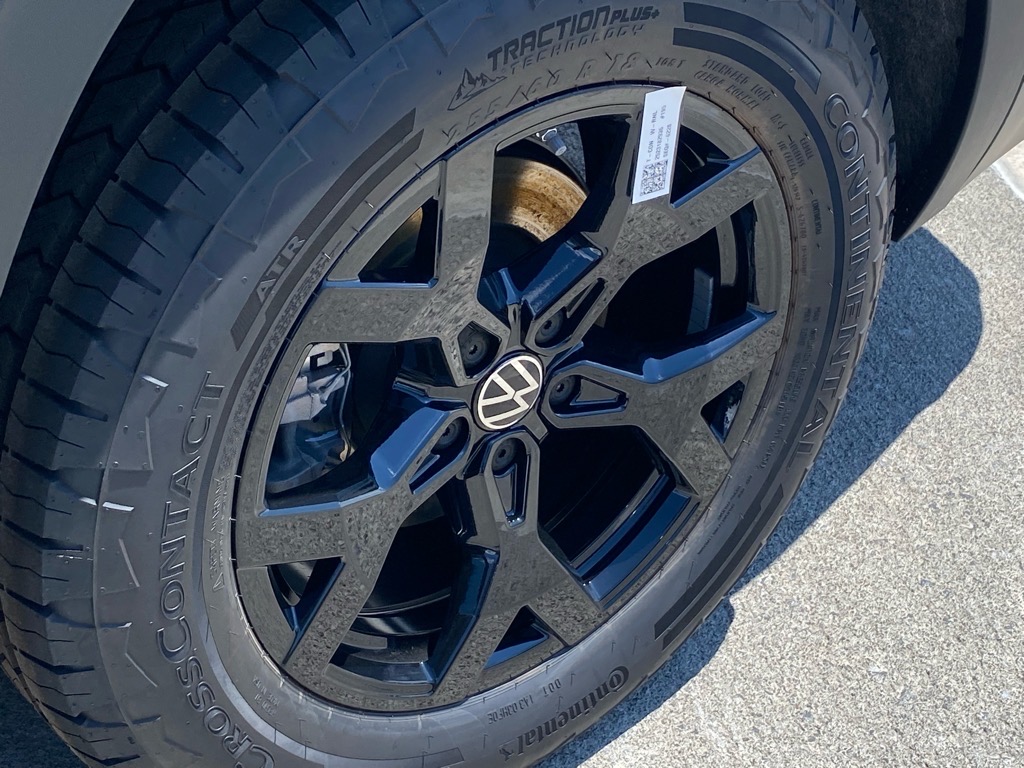 2025 Volkswagen Atlas Peak Edition SE photo 11