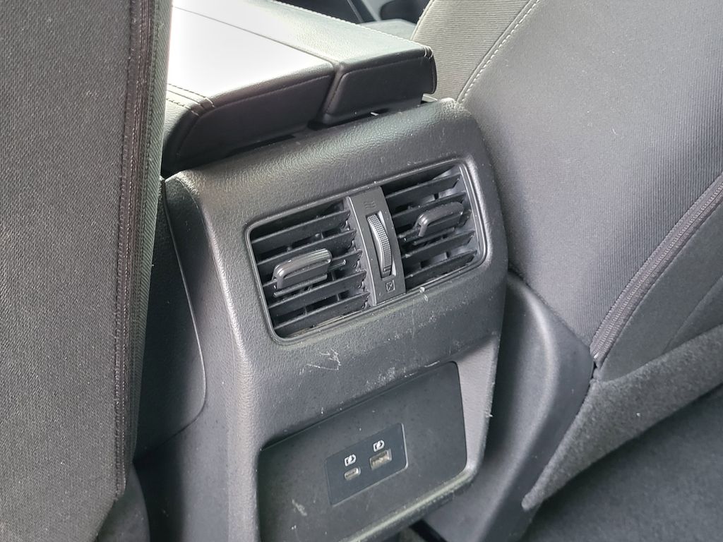2023 Nissan Rogue SV photo 20