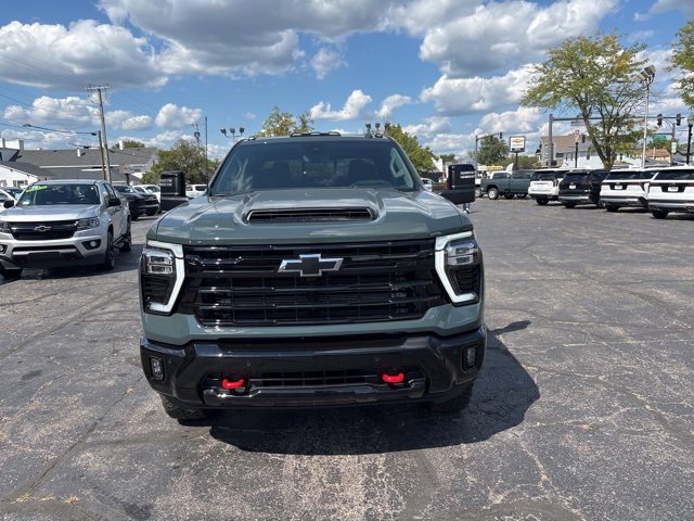 2026 Chevrolet Silverado 2500HD LTZ photo 2