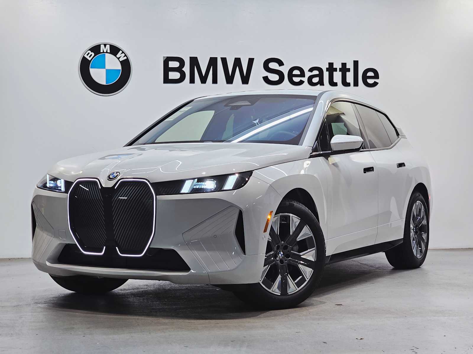 2026 BMW iX 45's photo