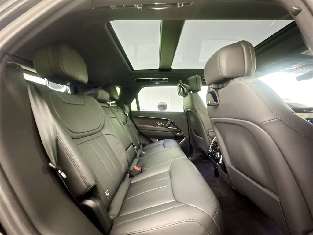 2024 Land Rover Range Rover Sport P400 Dynamic SE photo 26