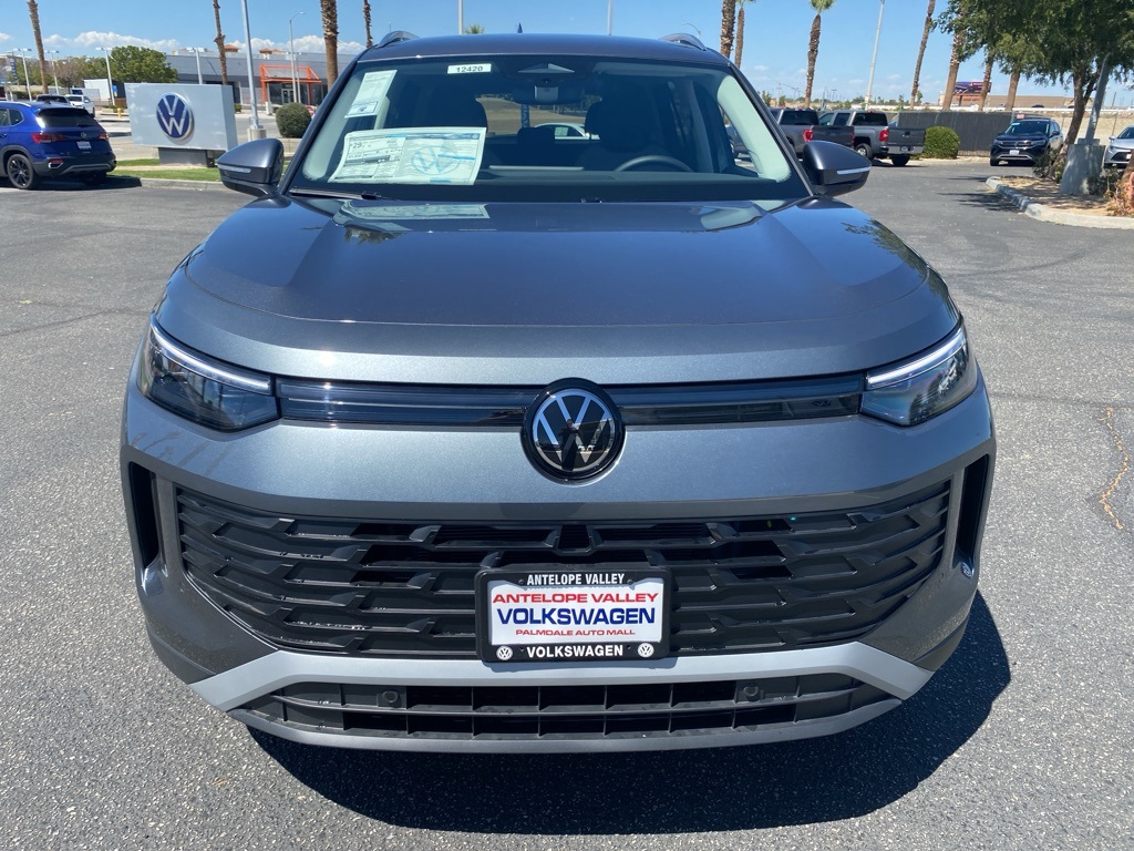 2025 Volkswagen Tiguan S photo 2