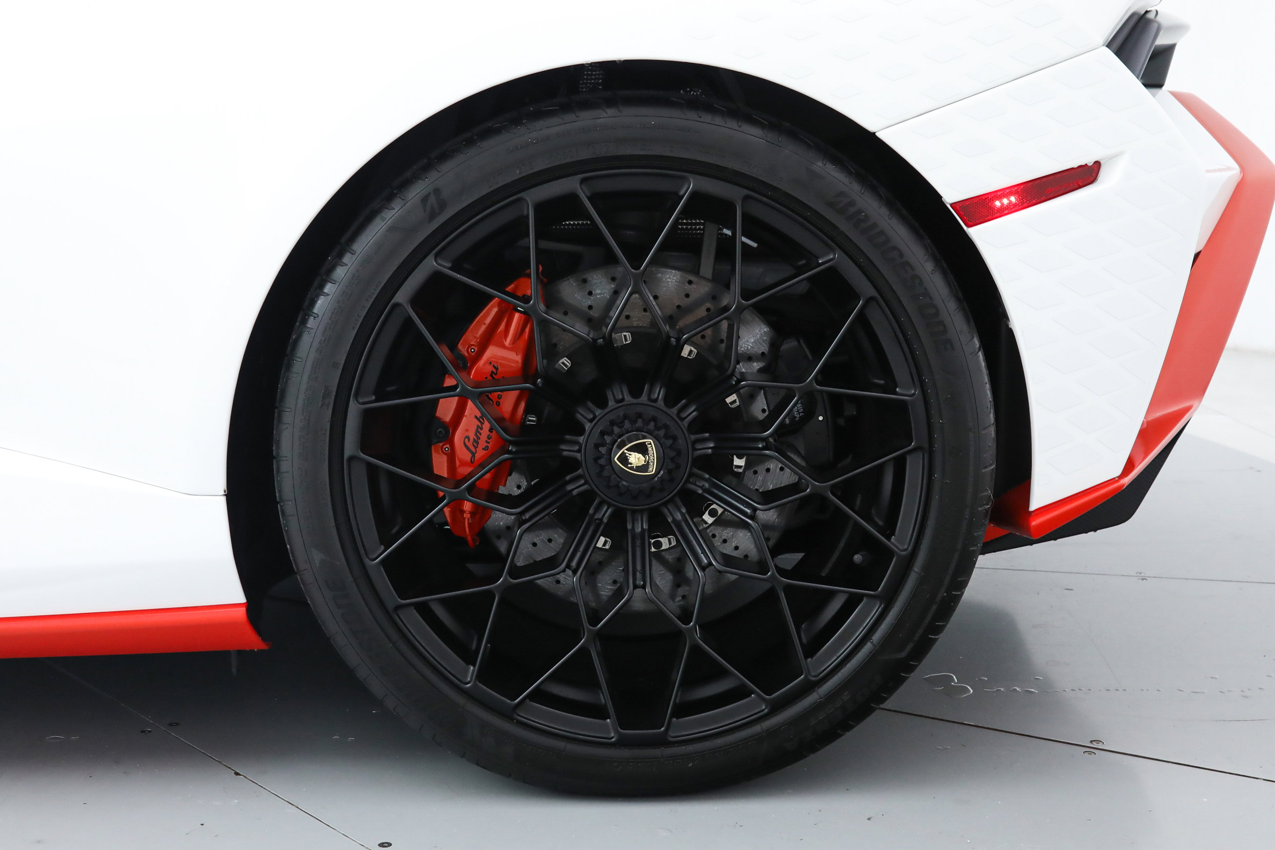 2022 Lamborghini Huracan STO photo 40