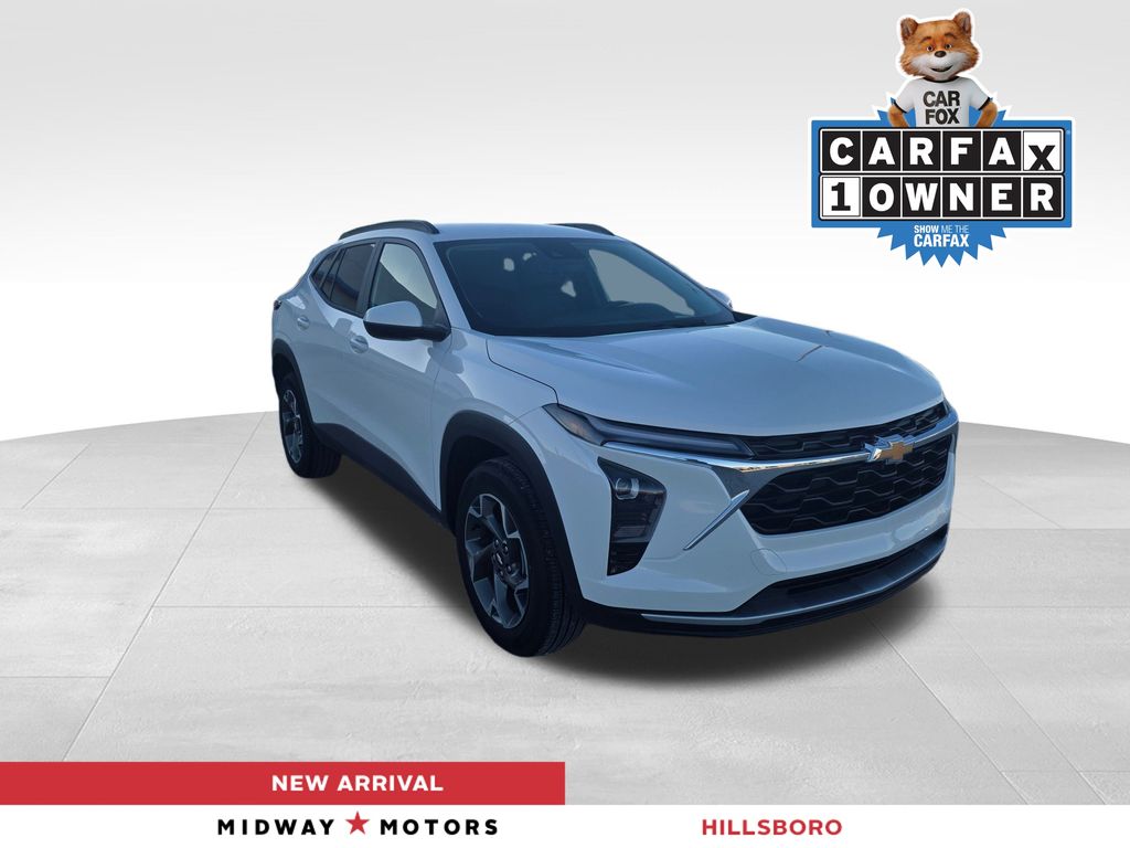 2025 Chevrolet Trax LT's photo