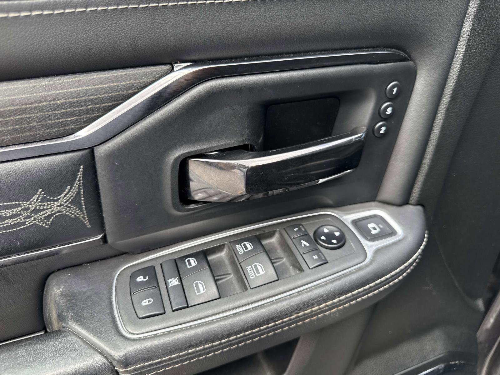2022 Ram 2500 Limited photo 18
