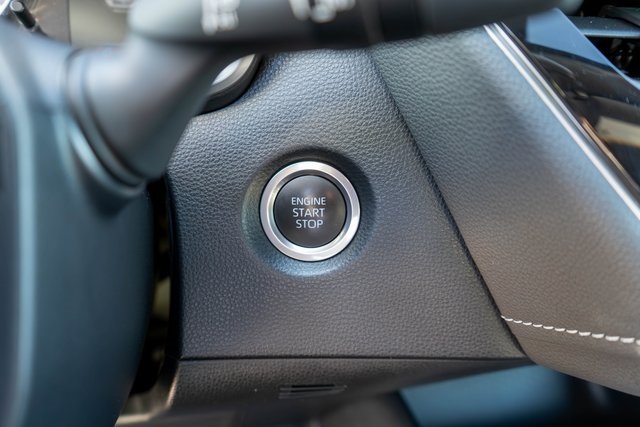 2022 Toyota Corolla SE photo 17