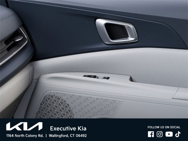 2025 Kia Carnival EX photo 24