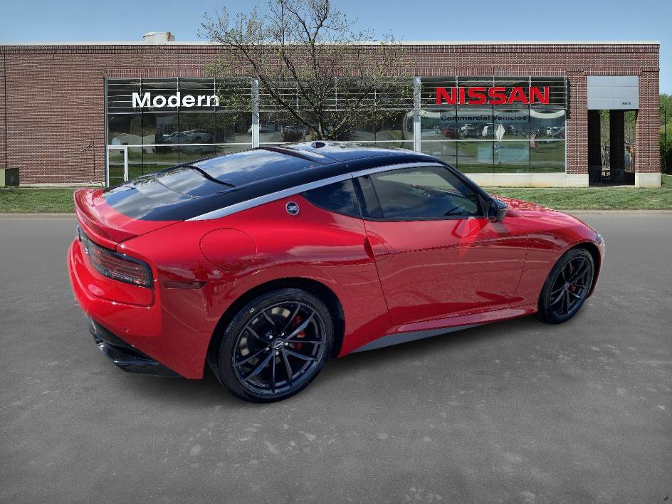 2025 Nissan Z Performance photo 4