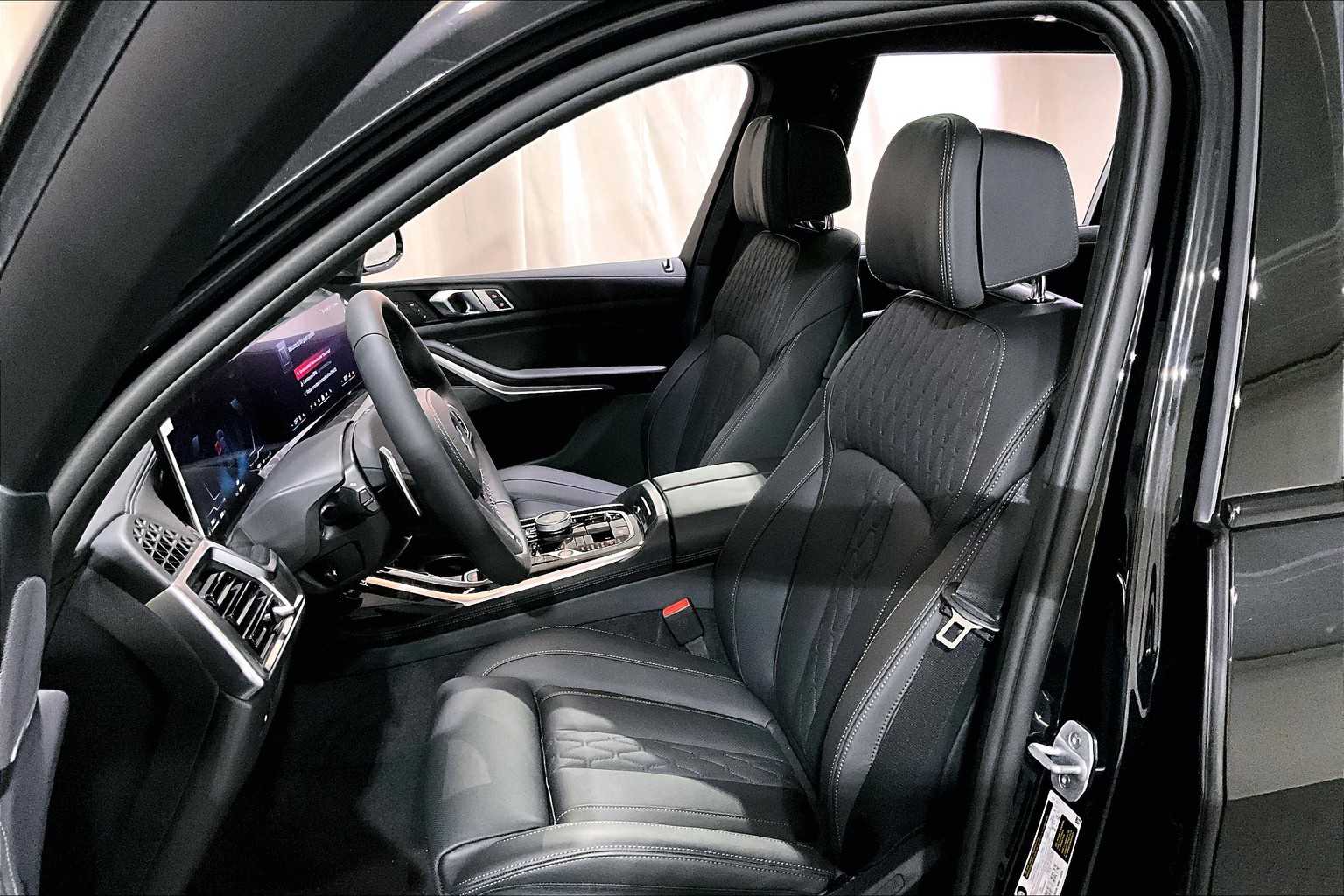2026 Bmw X7 M60i photo 13