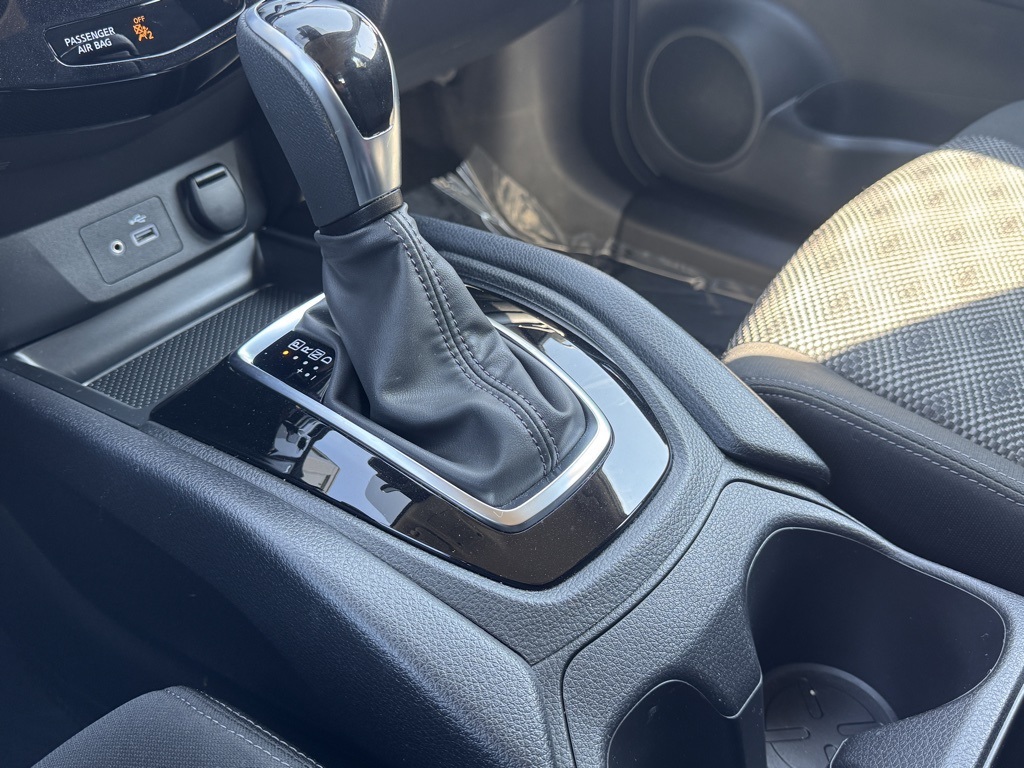 2021 Nissan Rogue Sport SV photo 15