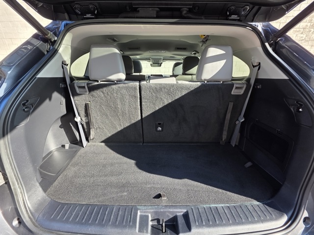 2021 Toyota Highlander Hybrid XLE photo 21