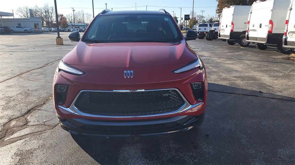 2026 Buick Encore GX Sport Touring photo 2