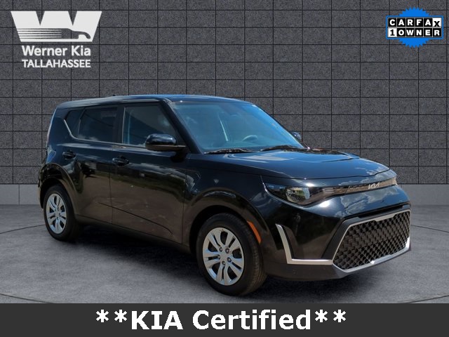 2023 Kia Soul LX's photo