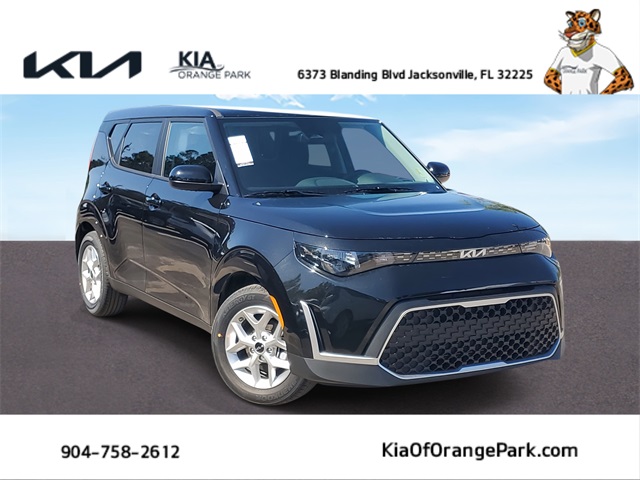 2025 Kia Soul LX photo 2