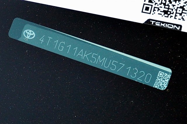 Used 2021 White Toyota SE Nightshade image 30