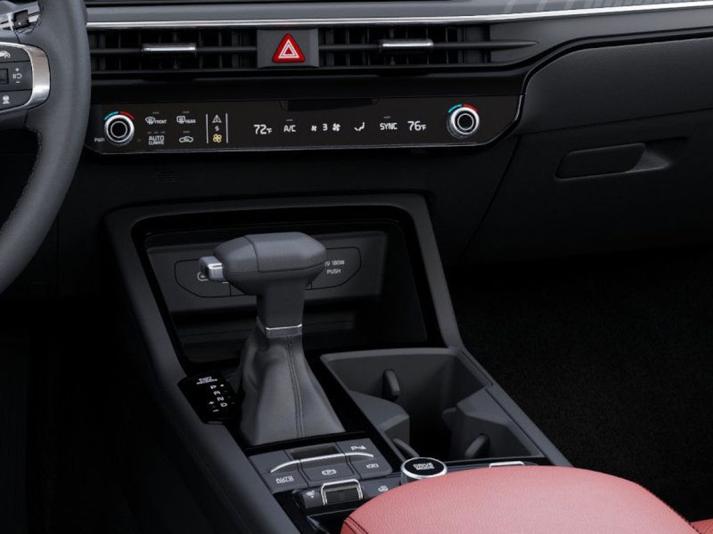 2025 Kia K5 GT-Line photo 20
