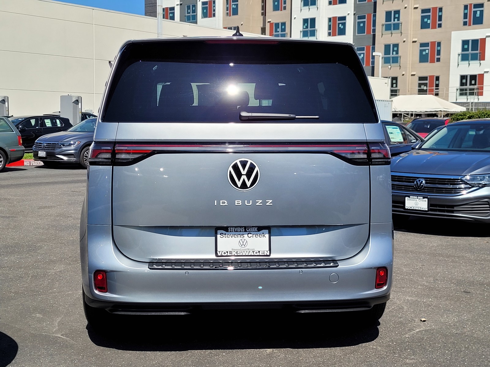 2025 Volkswagen ID. Buzz Pro S photo 4