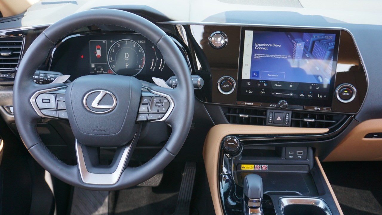 2025 Lexus NX Premium photo 26