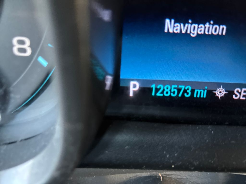 2015 Chevrolet Malibu LS photo 16