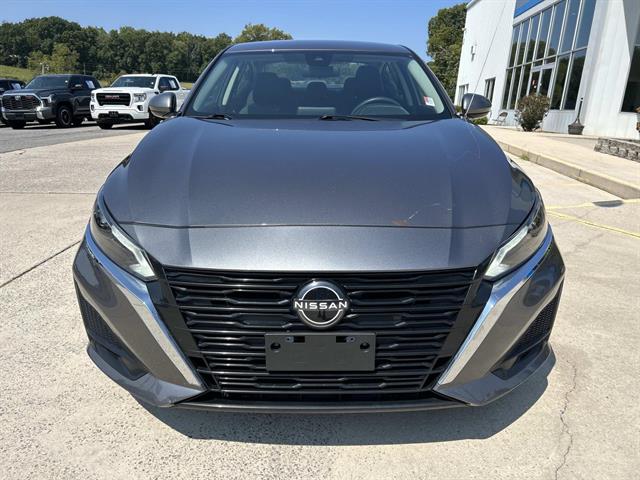 2023 Nissan Altima 2.5 SV photo 9