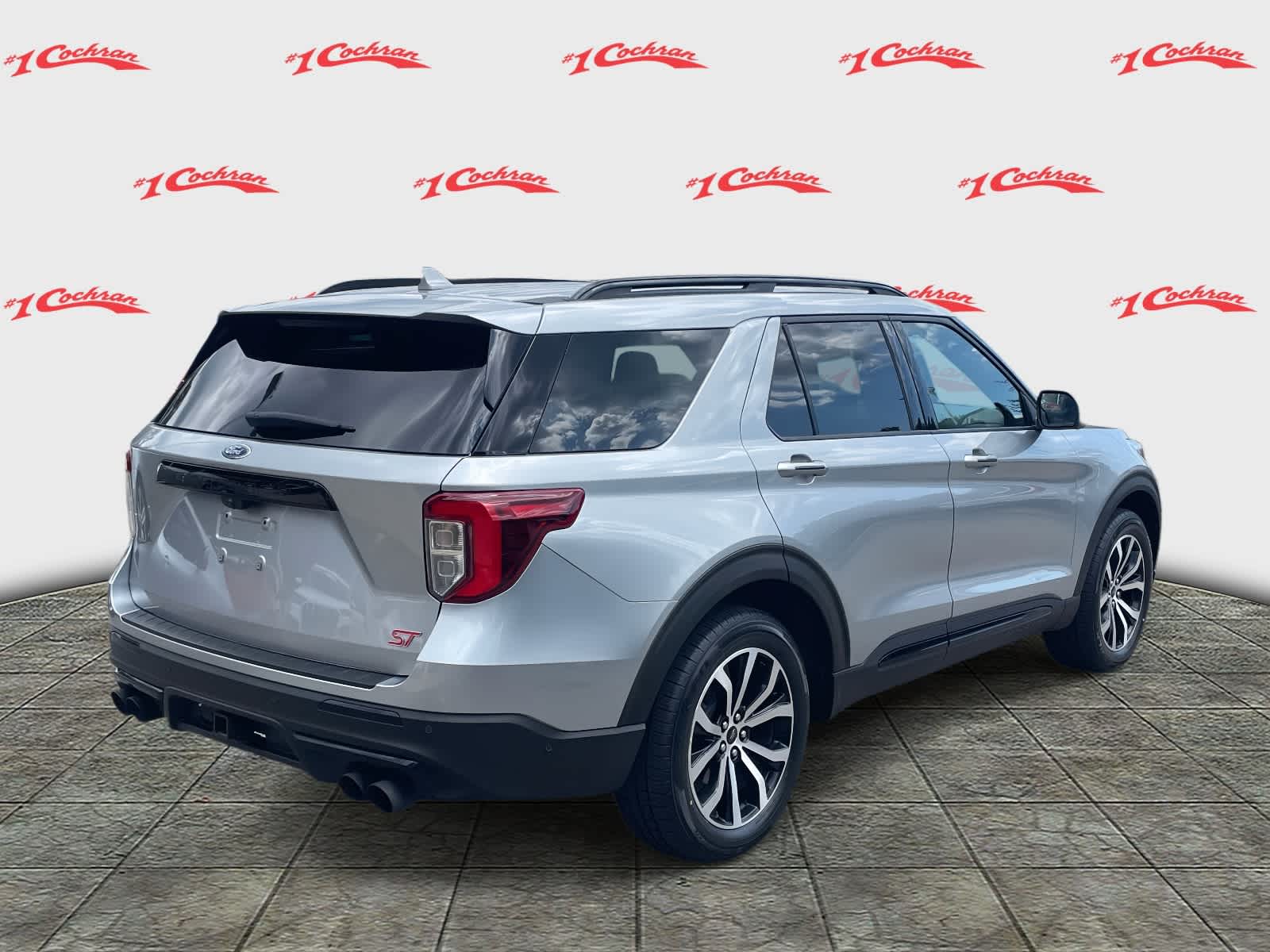 2020 Ford Explorer ST photo 3