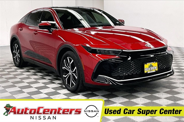 2024 Toyota Crown Limited's photo