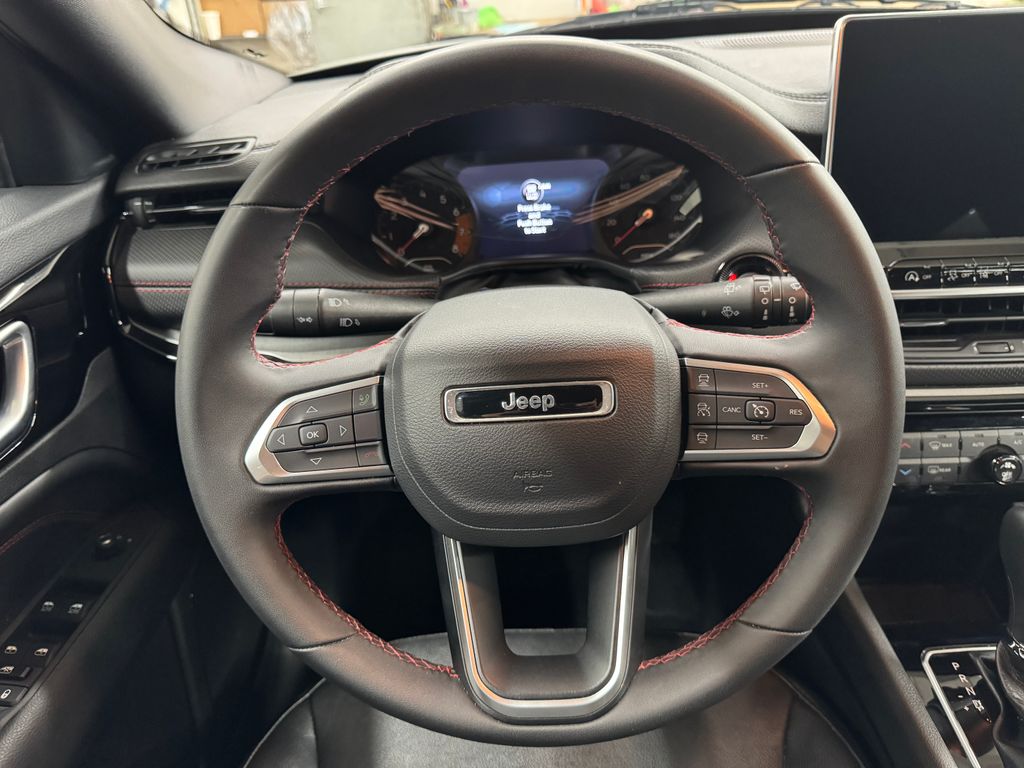 2024 Jeep Compass Trailhawk photo 16