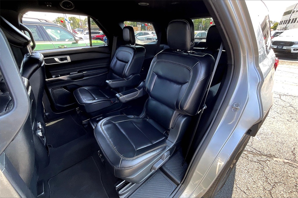2020 Ford Explorer XLT photo 23