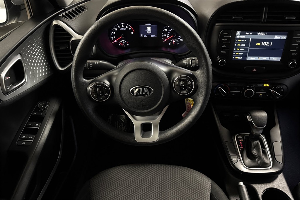 2020 Kia Soul LX photo 13