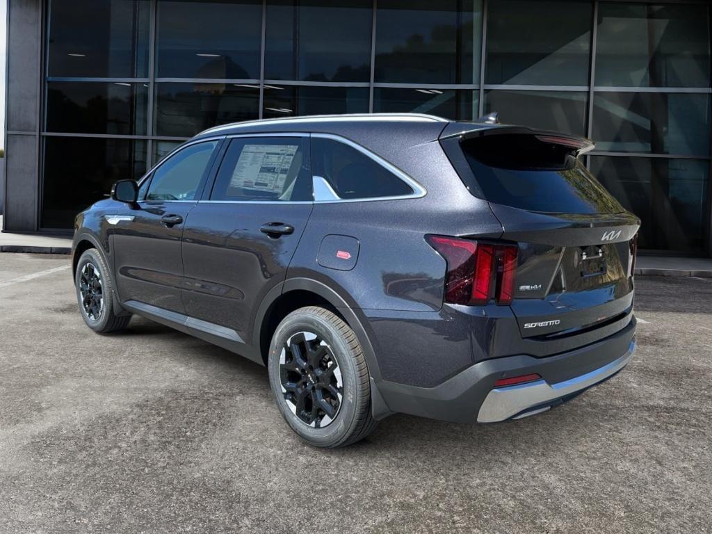 2025 Kia Sorento S photo 2