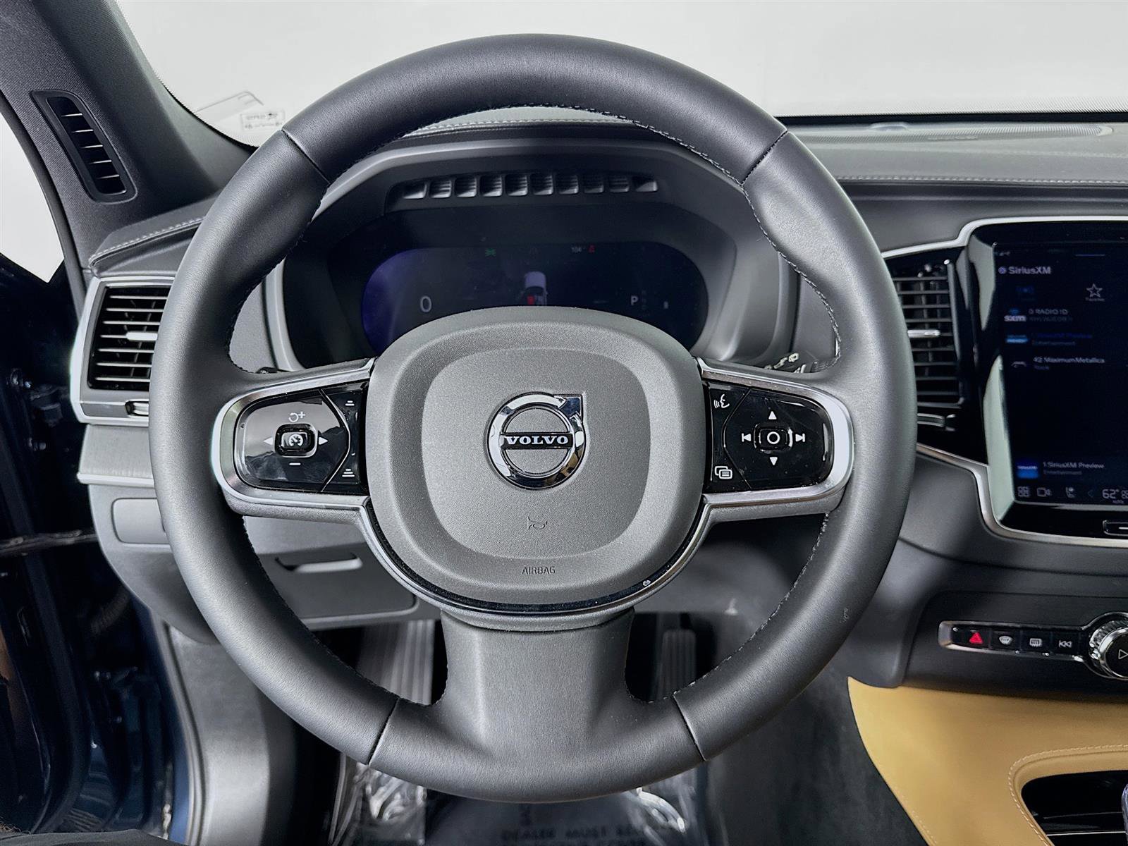 2024 Volvo XC90 Ultimate photo 11