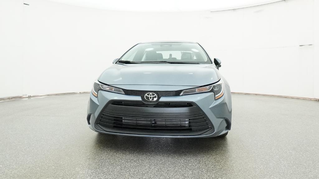 2026 Toyota Corolla LE photo 3