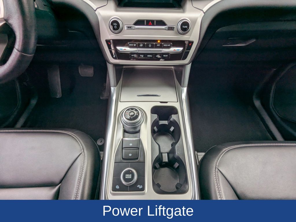 2022 Ford Explorer XLT photo 21