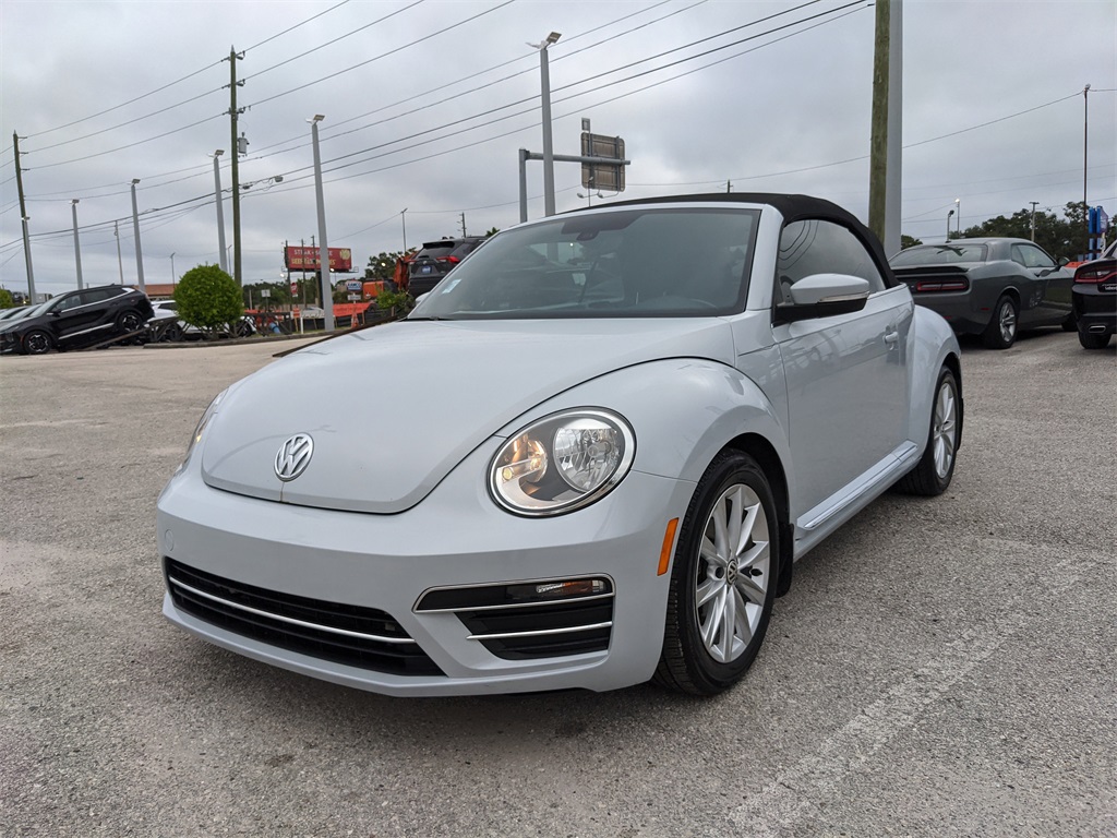 2017 Volkswagen Beetle 1.8T SE photo 3