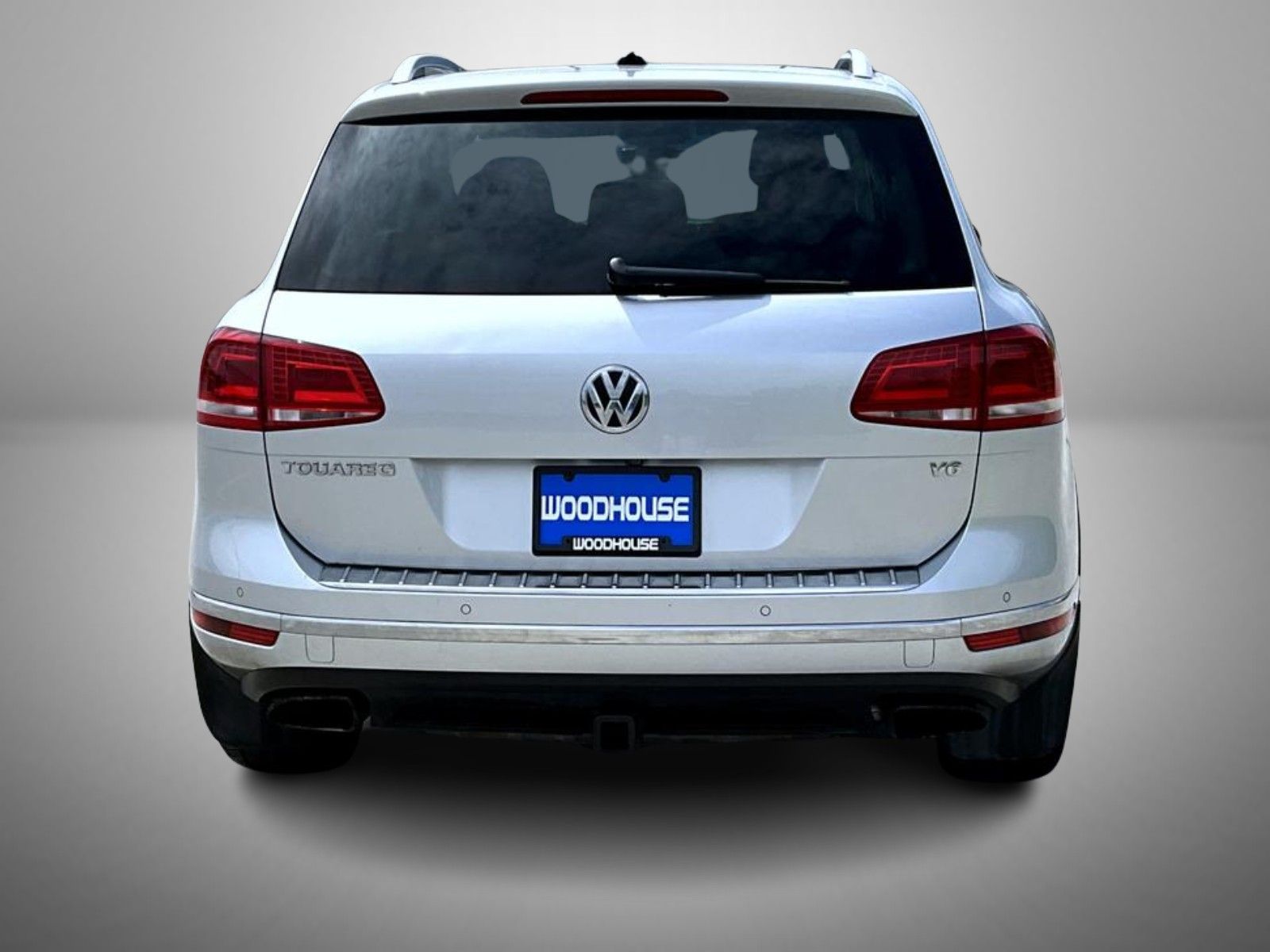 2017 Volkswagen Touareg V6 Sport photo 3