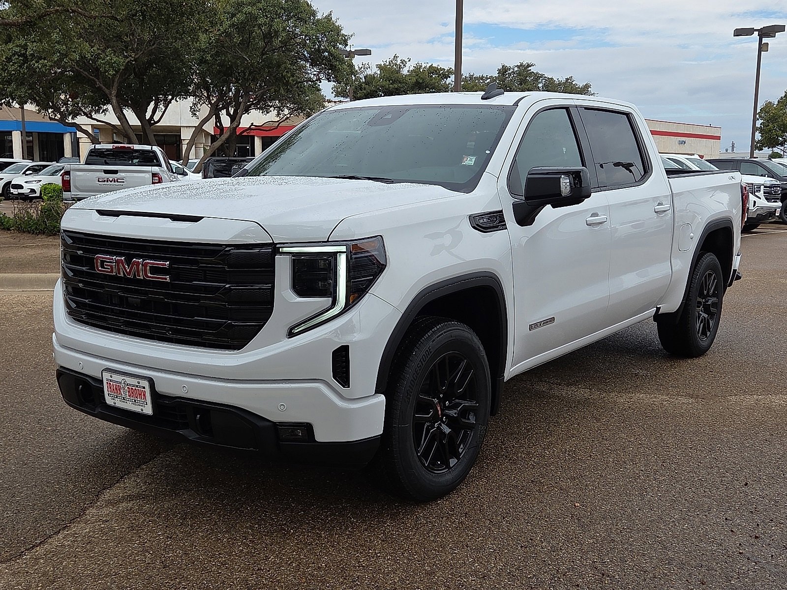 2026 GMC Sierra 1500 Elevation's photo
