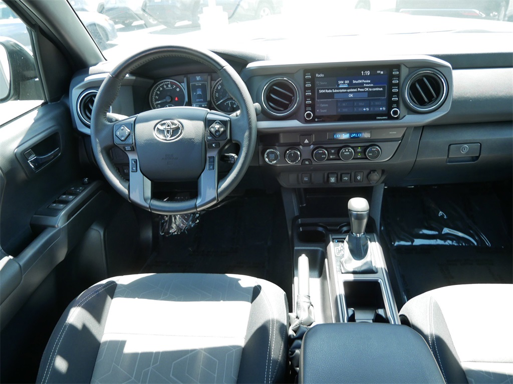 2023 Toyota Tacoma TRD Off-Road photo 10