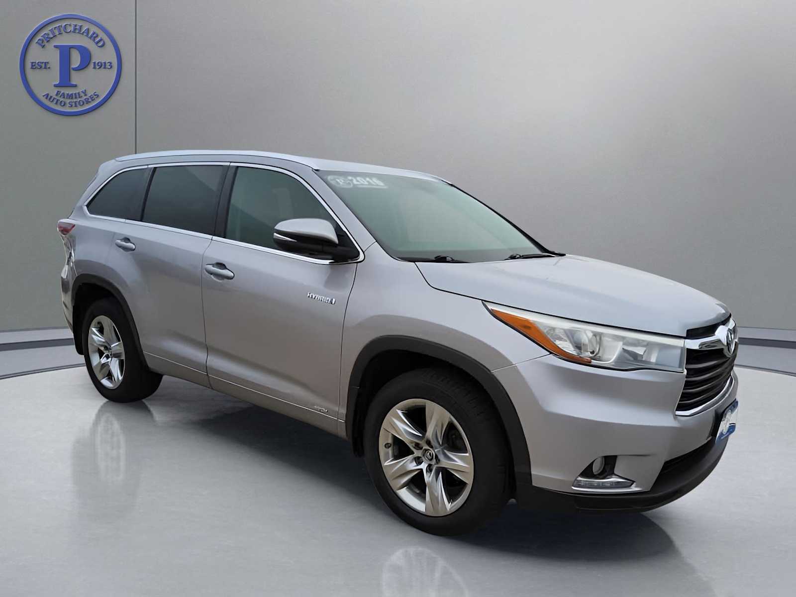 2016 Toyota Highlander Limited's photo