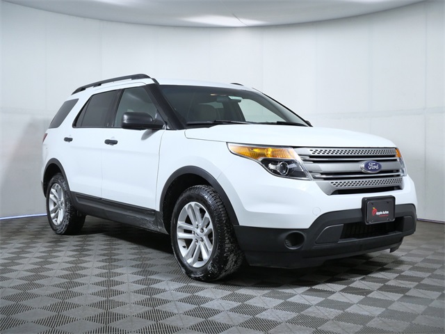 2015 Ford Explorer Base's photo