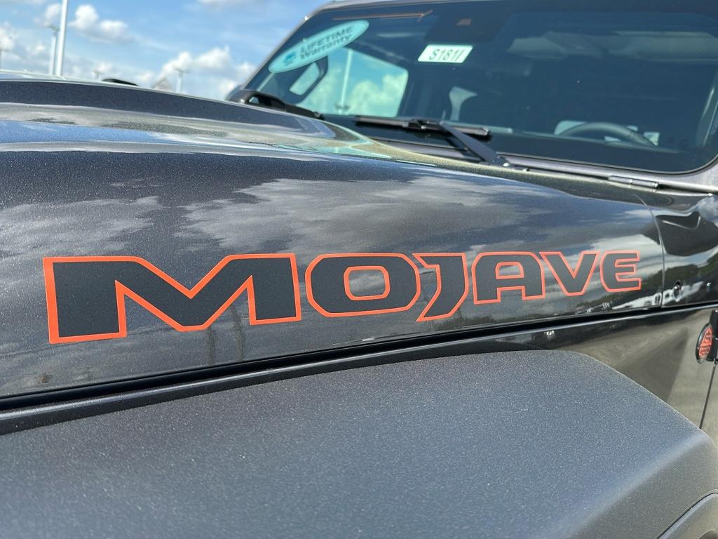 2025 Jeep Gladiator Mojave photo 11