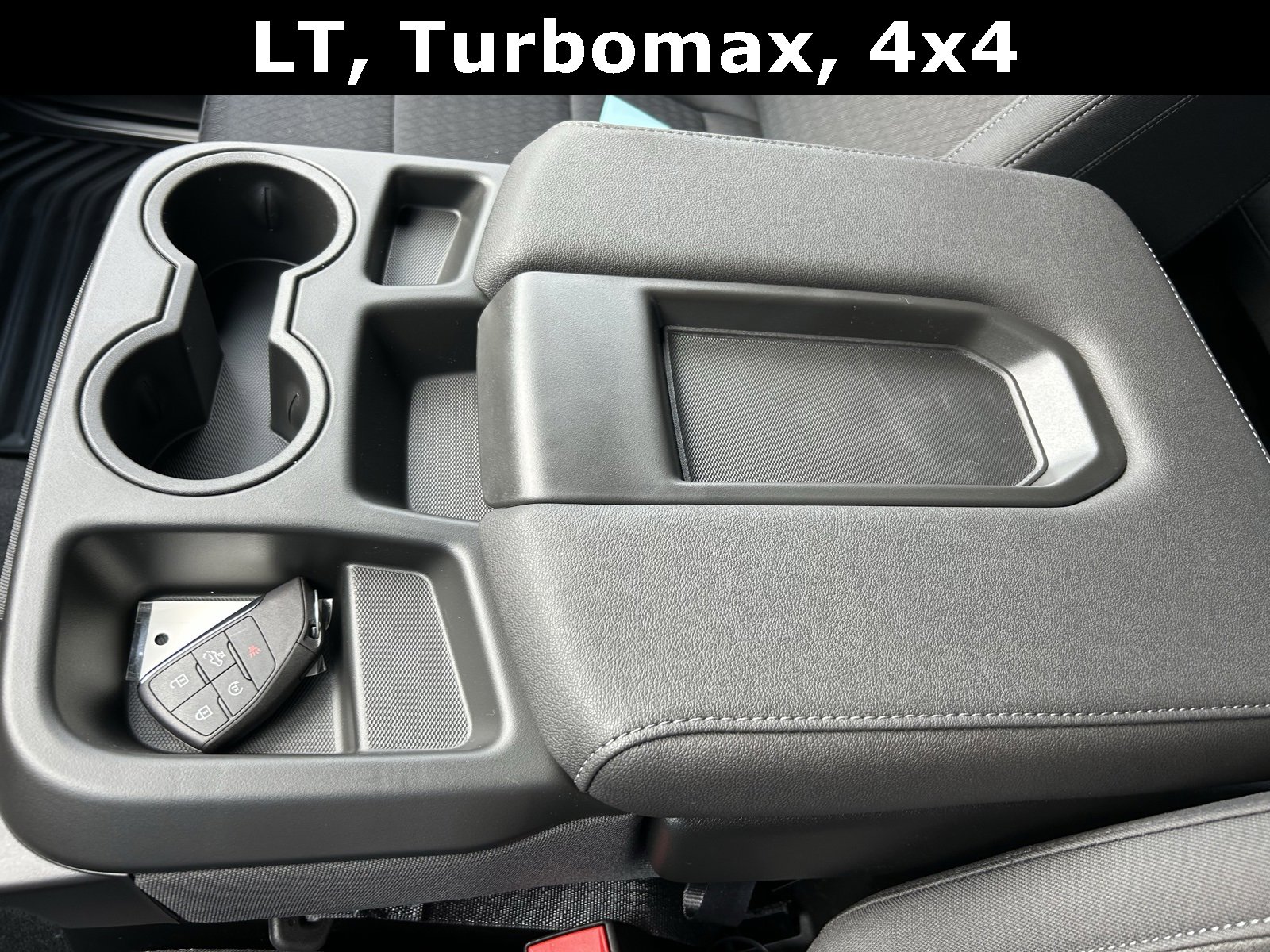 2025 Chevrolet Silverado 1500 LT photo 18