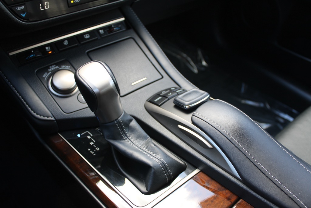 2018 Lexus ES 350 photo 24