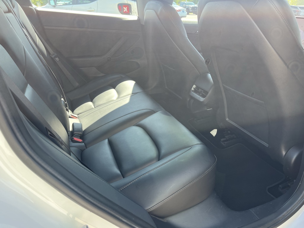 2022 Tesla Model 3 Long Range photo 10