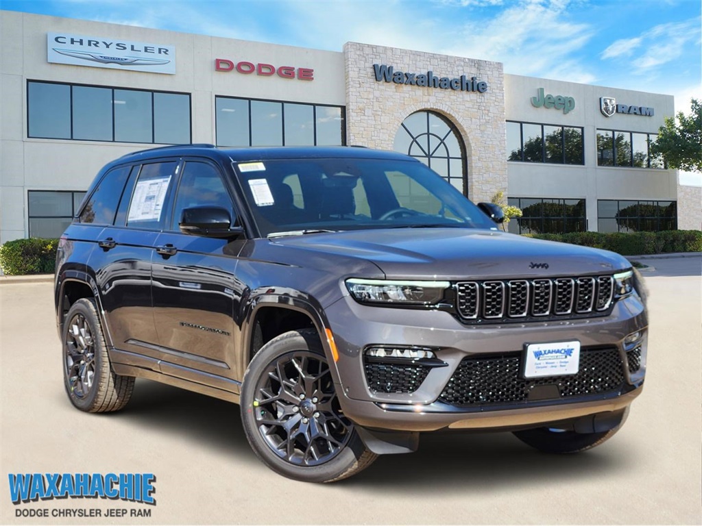 2025 Jeep Grand Cherokee Summit's photo