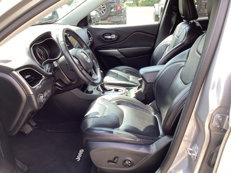 2019 Jeep Cherokee Limited photo 17