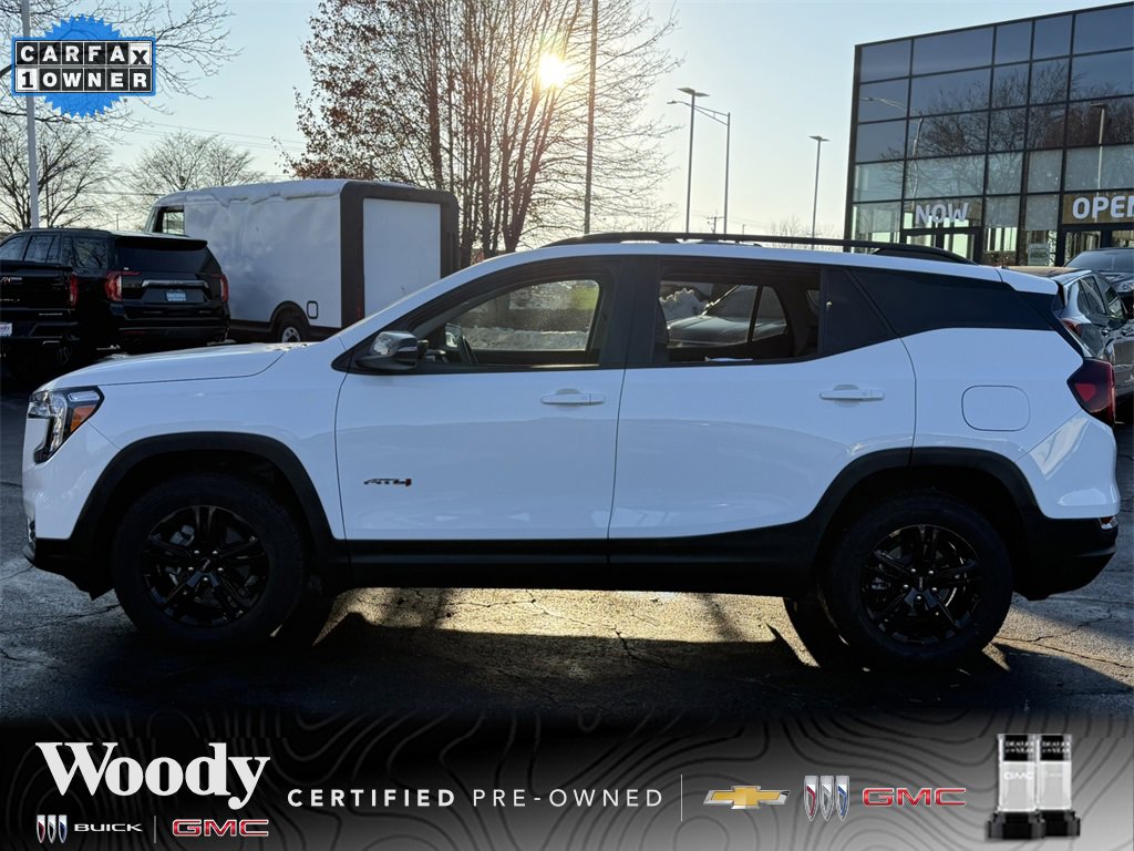 2023 GMC TERRAIN - Image 4