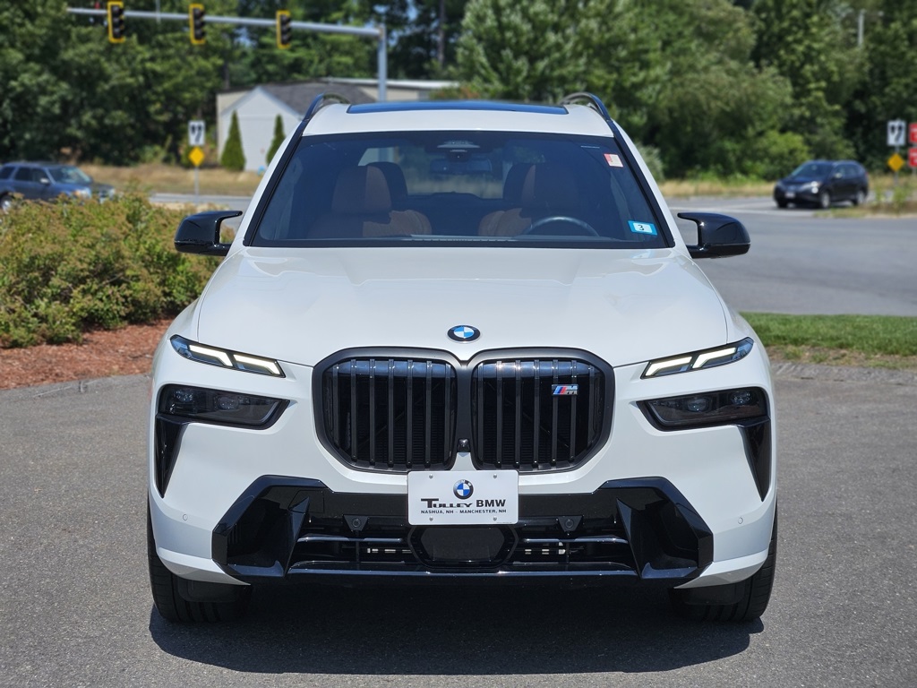 2025 Bmw X7 M60i photo 2