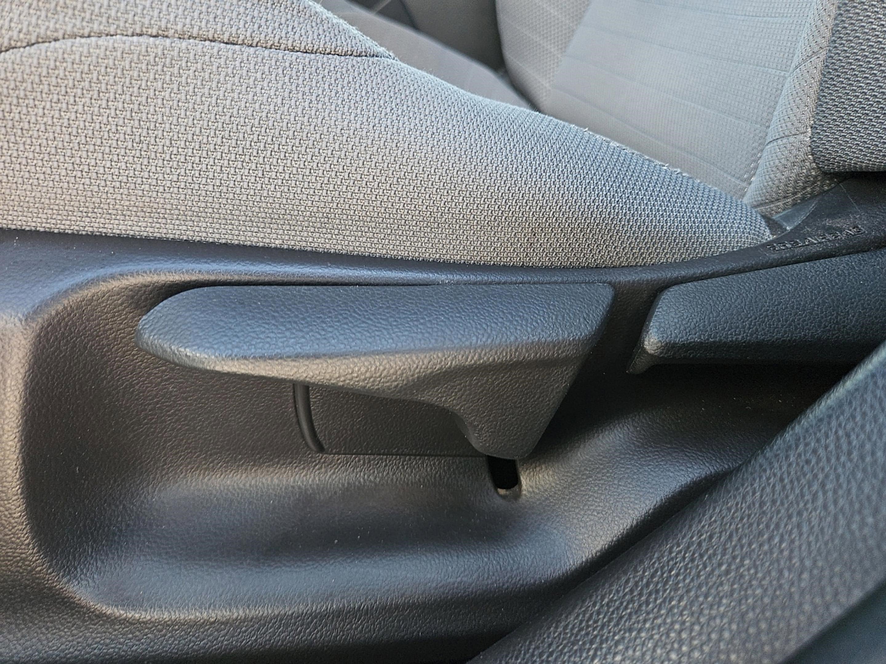 2022 Toyota Corolla SE photo 12