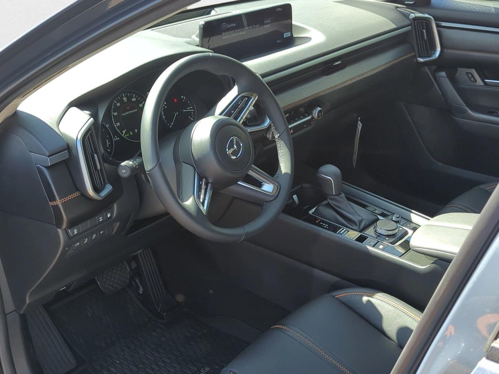 2025 Mazda CX-50 Premium photo 3